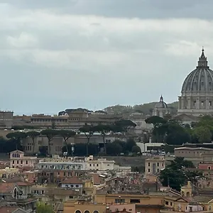 Penthouse With Terrace Close To Vatican Appartamento