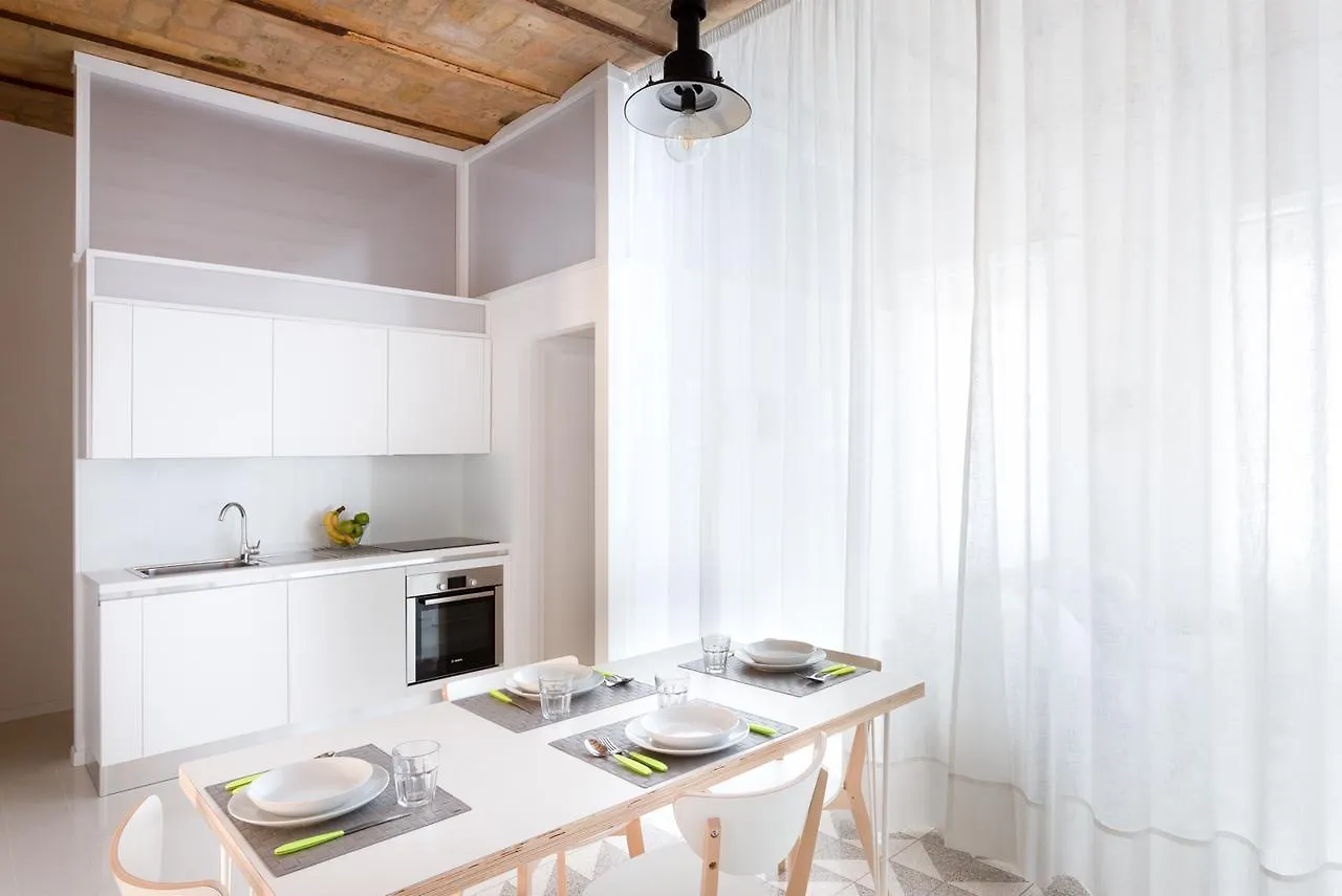 Lilli Vatican White Domus Rome Italy